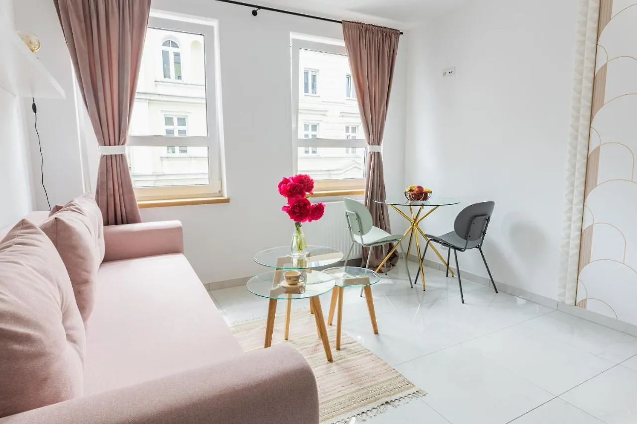 Apartment Moveen! Wynajem Apartamentow We Wroclawiu! 10 Minut Od Centrum