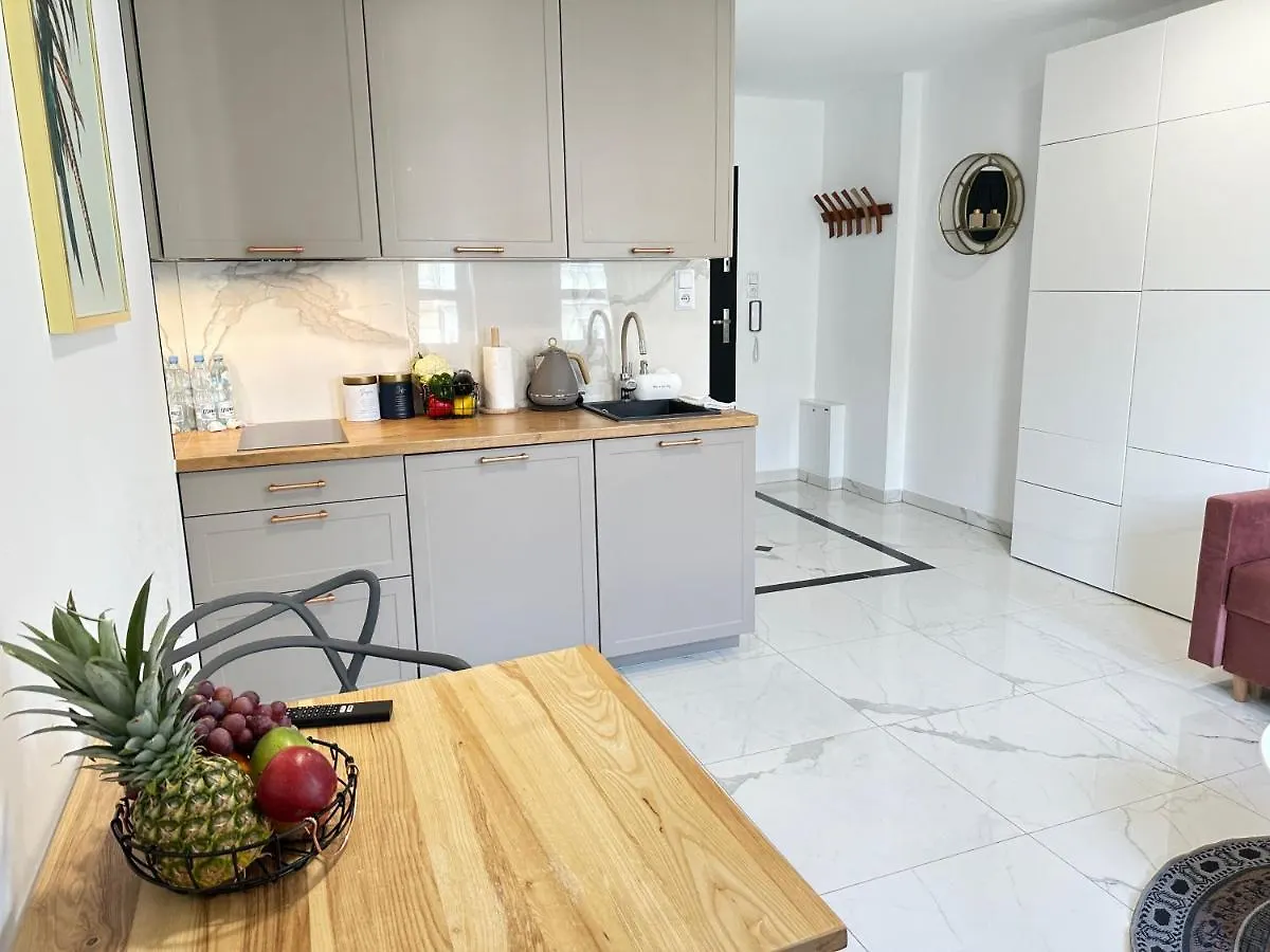 Moveen! Wynajem Apartamentow We Wroclawiu! 10 Minut Od Centrum Polsko