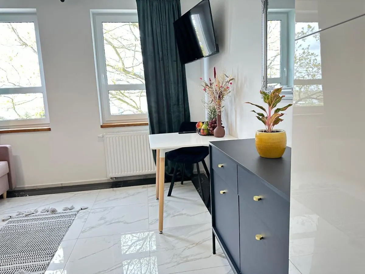 Moveen! Wynajem Apartamentow We Wroclawiu! 10 Minut Od Centrum Apartmán