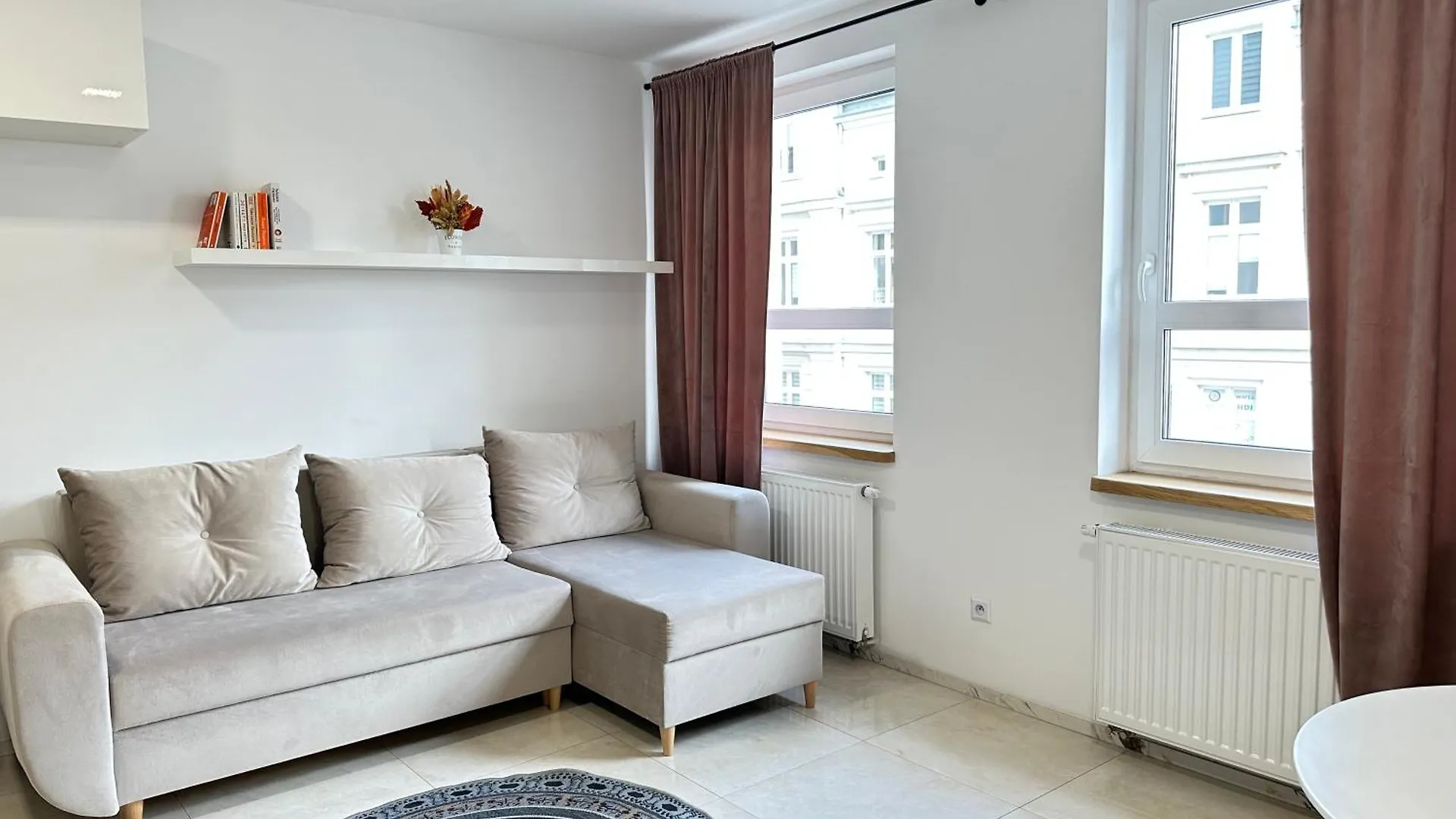 Moveen! Wynajem Apartamentow We Wroclawiu! 10 Minut Od Centrum