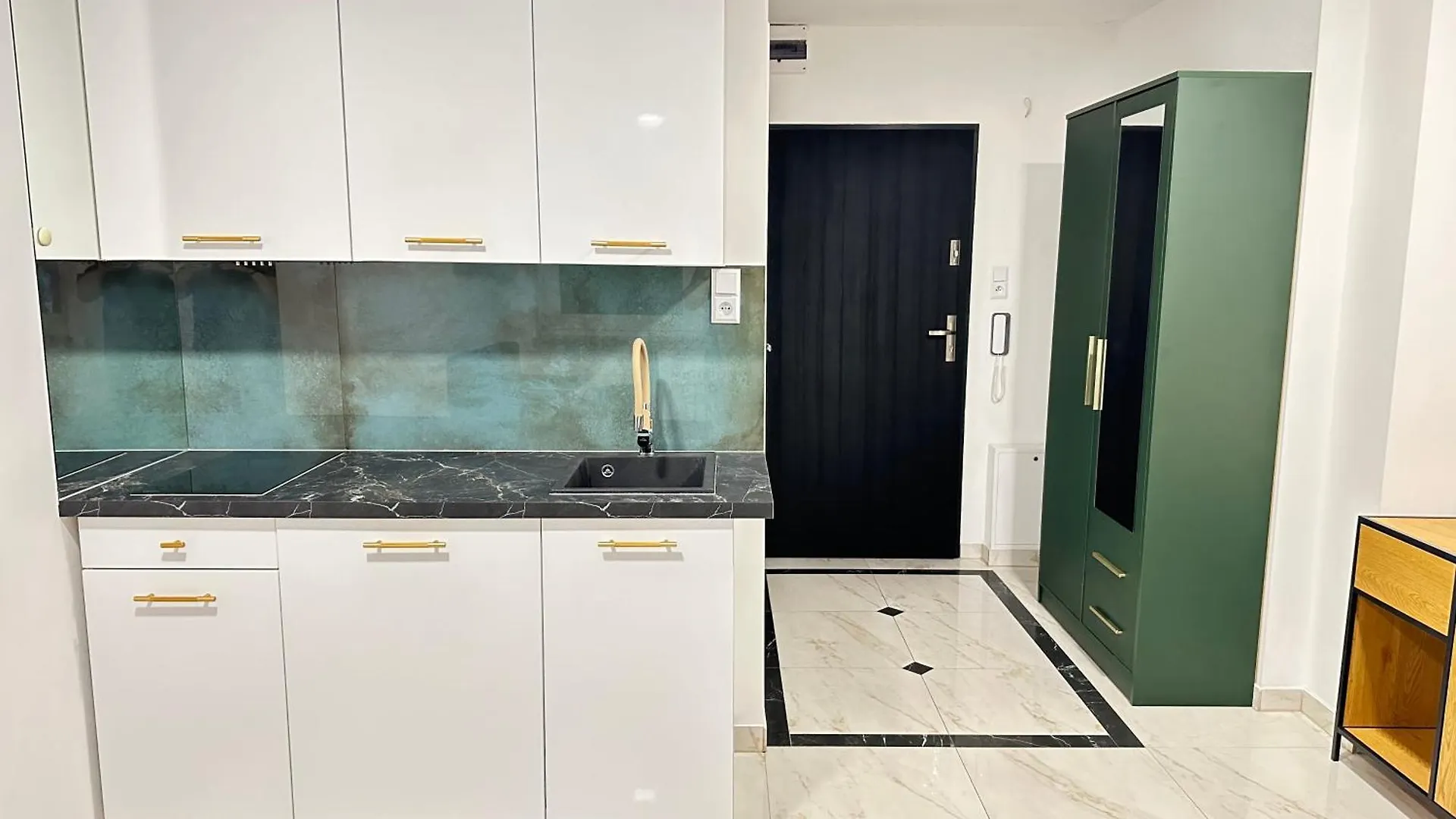 Moveen! Wynajem Apartamentow We Wroclawiu! 10 Minut Od Centrum